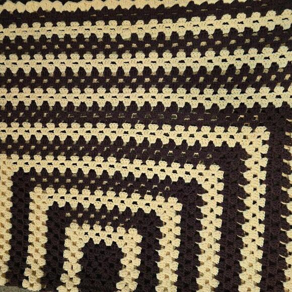 Vtg Crochet Knit Afghan Quilt Blanket Rectangle  Country Cottage Granny 72"x56" - Picture 9 of 14